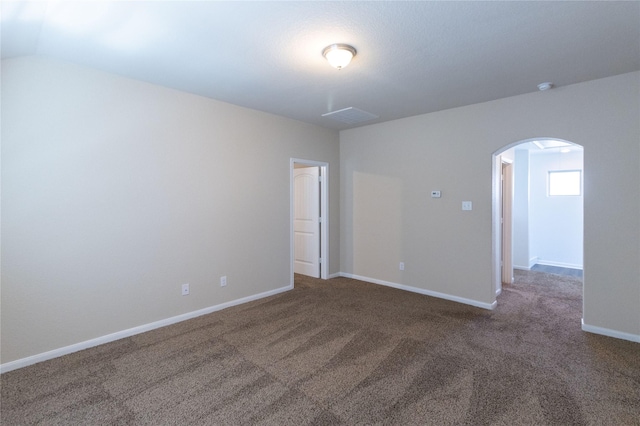 view of carpeted spare room