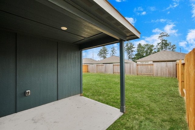 view of yard with a patio