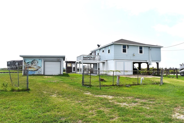 view of yard featuring a garage