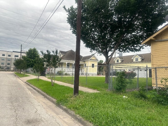 exterior space with a front yard