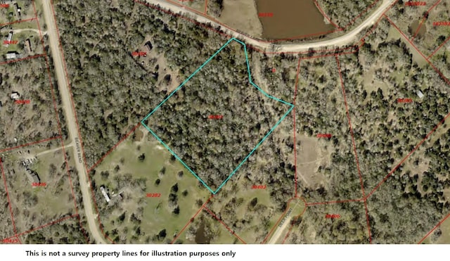 1014 Beaver Lake Dr, Caldwell, TX 77836