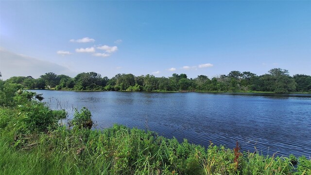 1014 Beaver Lake Dr, Caldwell, TX 77836