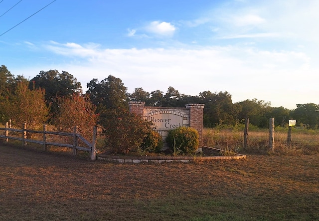 1014 Beaver Lake Dr, Caldwell, TX 77836
