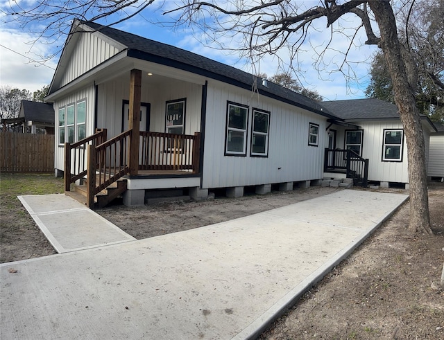 view of front of home