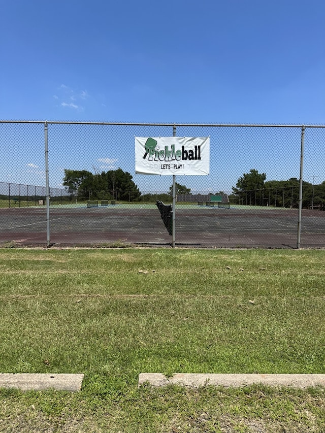 15 Lazy Spgs, Trinity, TX 75862