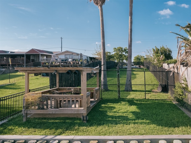 Listing photo 2 for 2338 Bay Oaks Harbor Dr, Baytown TX 77523