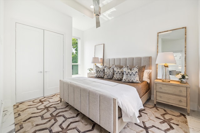 bedroom featuring a closet and ceiling fan