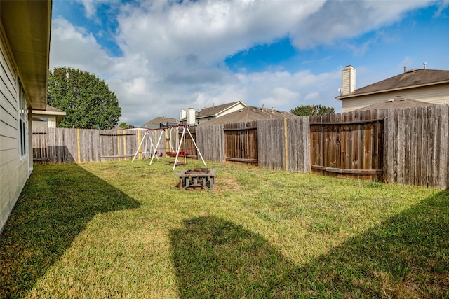 view of yard featuring a playground