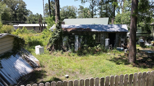 exterior space featuring fence