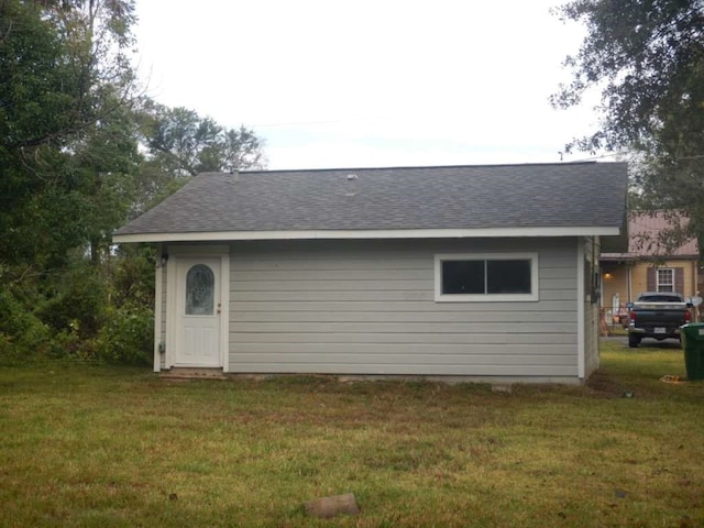 exterior space featuring a yard