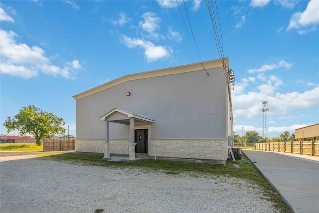 view of property exterior