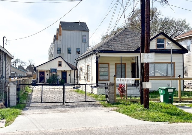 view of front facade featuring covered porch