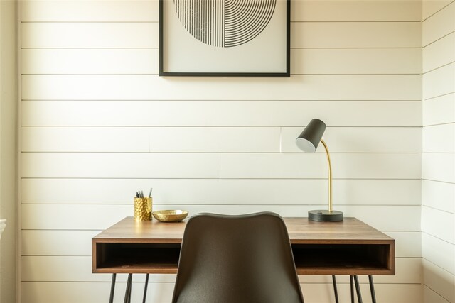 room details with wooden walls