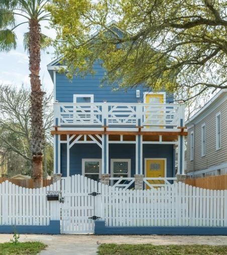 3209 Ursuline St, Galveston, TX 77550 - photo 2
