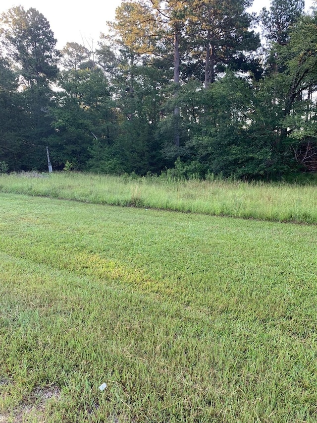 4 Fishermans Trl, Huntsville, TX 77320