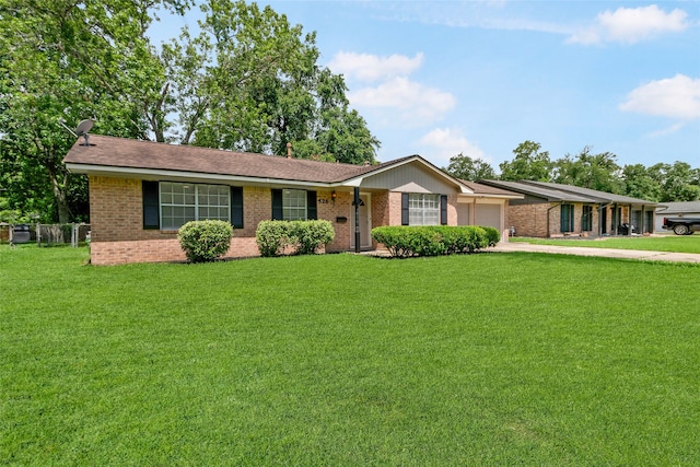 ranch-style house with a front yard