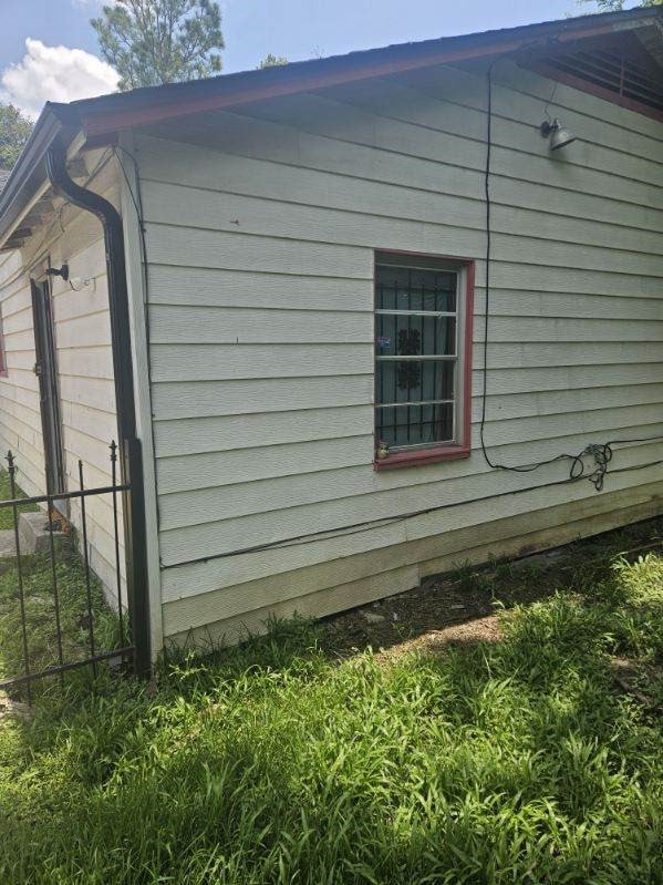 8018 Brandon St, Houston, TX 77051 - photo 17