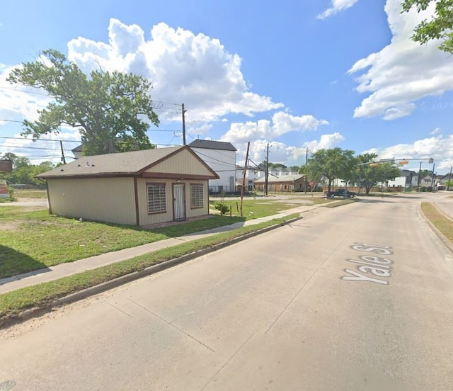 Listing photo 3 for 4525 Yale St, Houston TX 77018