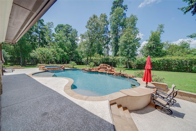 view of swimming pool with a yard, an in ground hot tub, and a patio