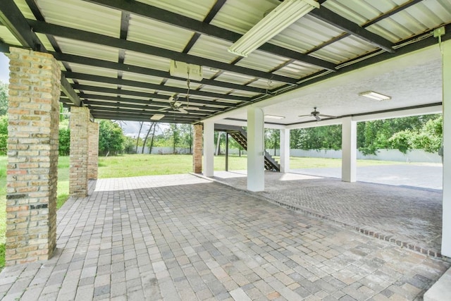 view of terrace with ceiling fan