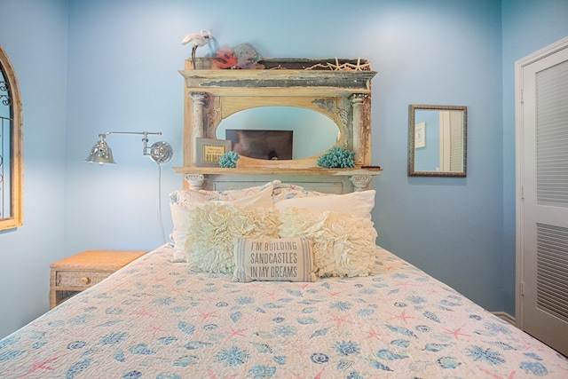 122 Ocean View Dr, Crystal Beach, TX 77650 - view of bedroom