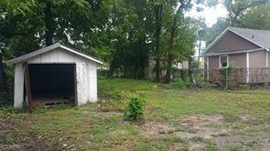 408and408-1/2 Robert Lee, Houston, TX 77009 - photo 6