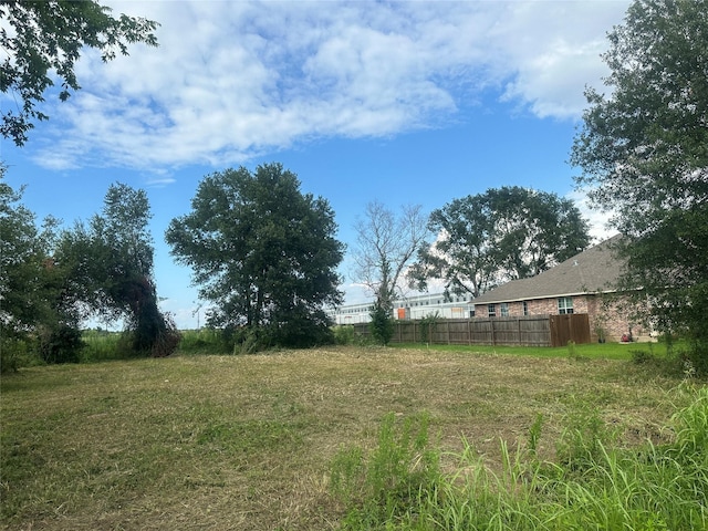 Listing photo 2 for 0 Ironwood Dr, Waller TX 77484