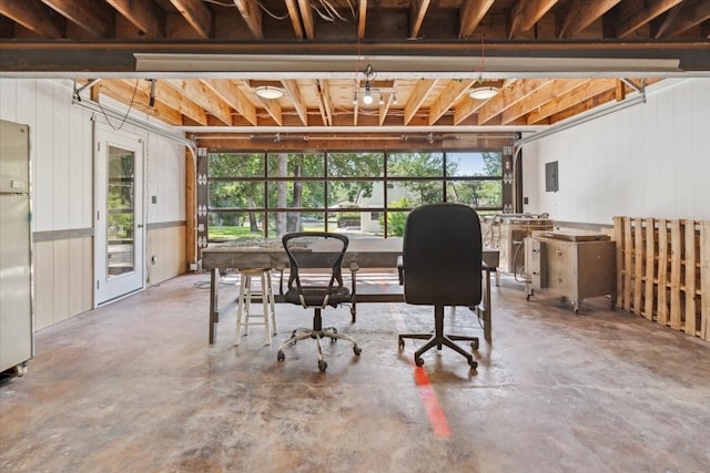 interior space featuring concrete flooring