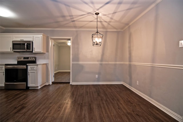 kitchen with decorative light fixtures, white cabinetry, stainless steel appliances, and dark wood-type flooring