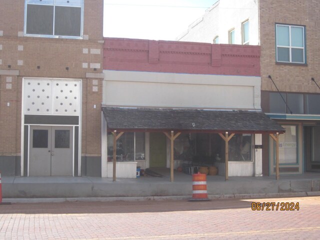 203 N Main St, Childress, TX 79201 - photo 1