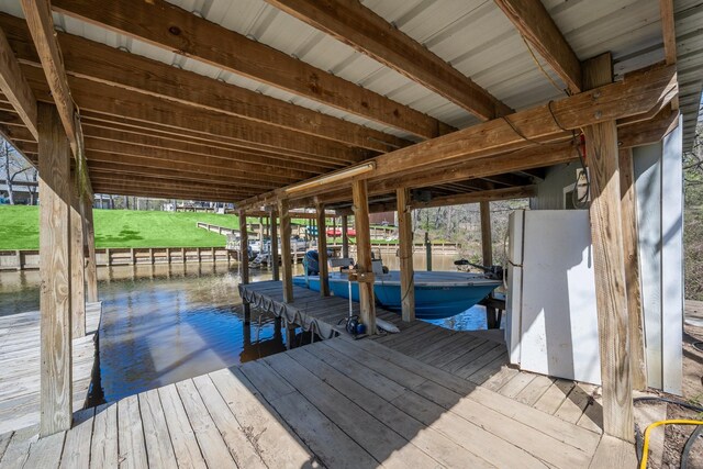 dock area featuring boat lift