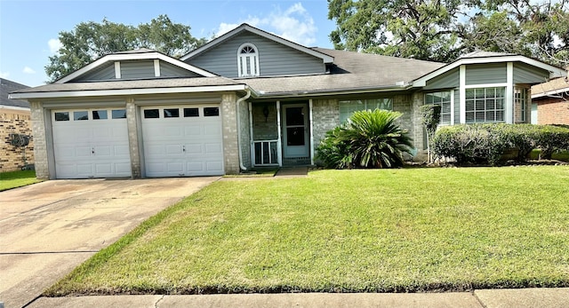 view of front of property with a front yard