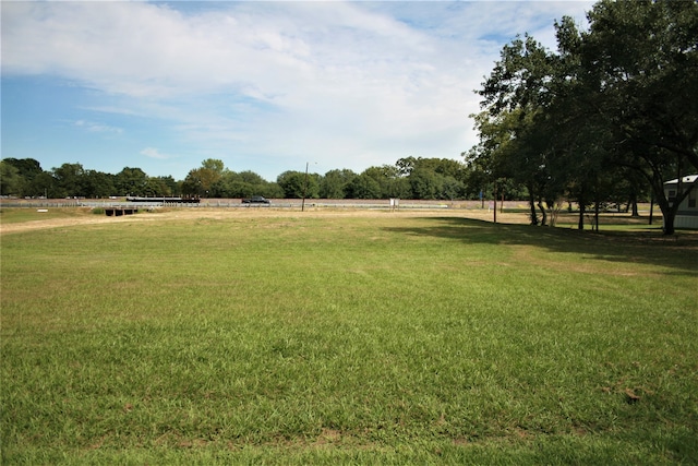 Listing photo 2 for 5815 Commerce St, Wallis TX 77485