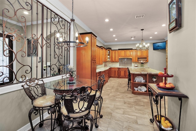 dining room featuring a chandelier, recessed lighting, visible vents, baseboards, and crown molding