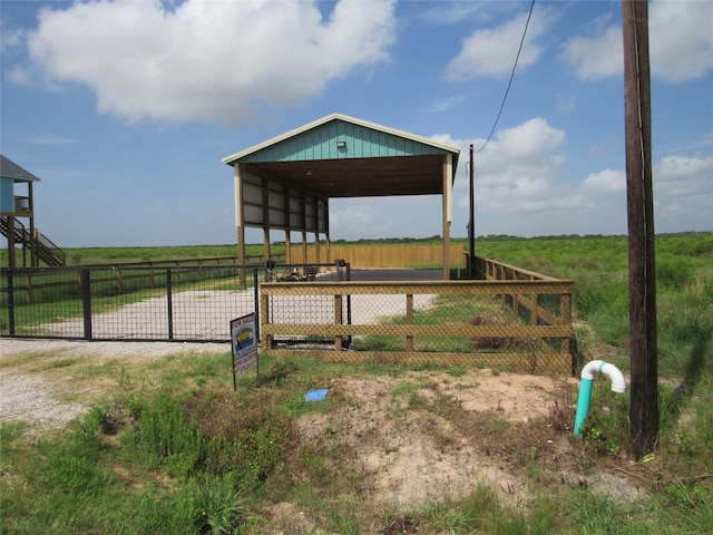 Listing photo 2 for 72 County Road 299, Sargent TX 77414