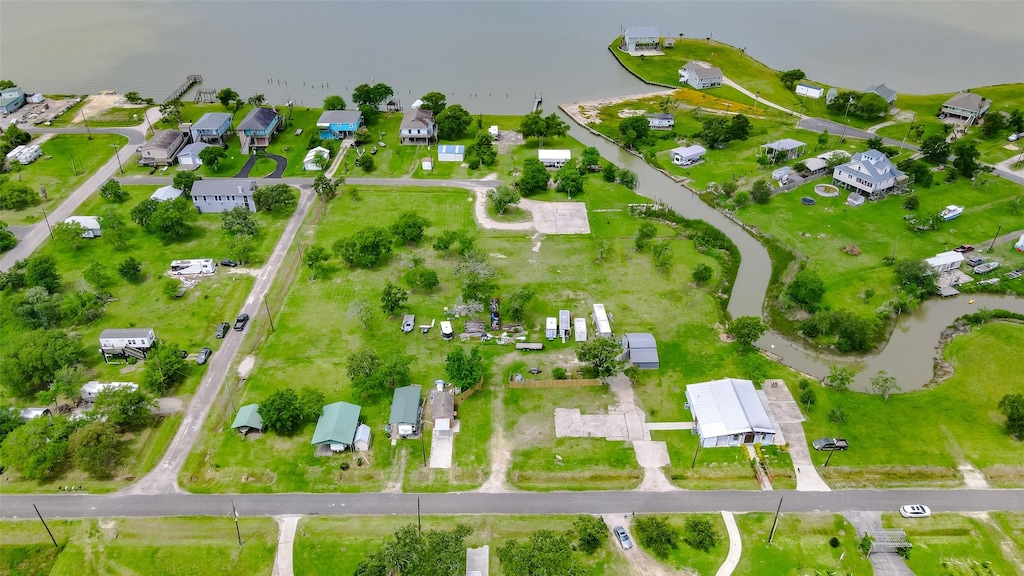 208 Spence St, Oak Island, TX 77514 - photo 2