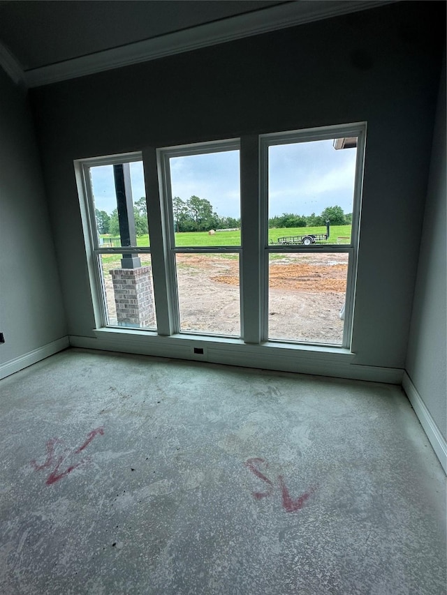 15408 Sandtrap Dr, Waller, TX 77484 - carpeted empty room with ornamental molding, plenty of natural light, and baseboards