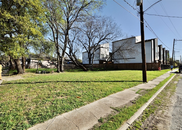 Listing photo 2 for 1302 Sydnor St, Houston TX 77020