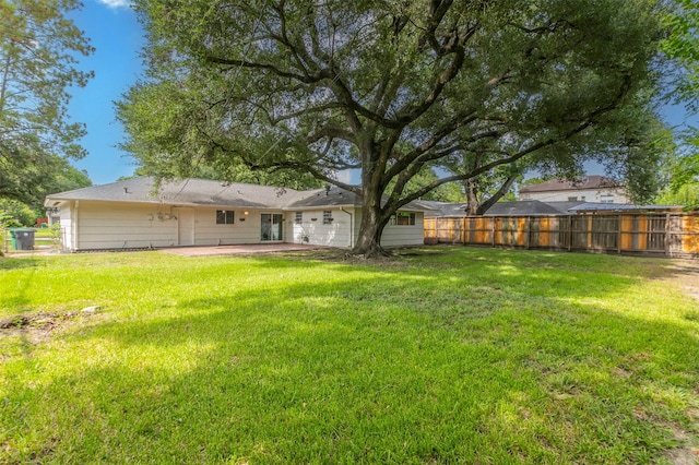 view of yard with a patio area