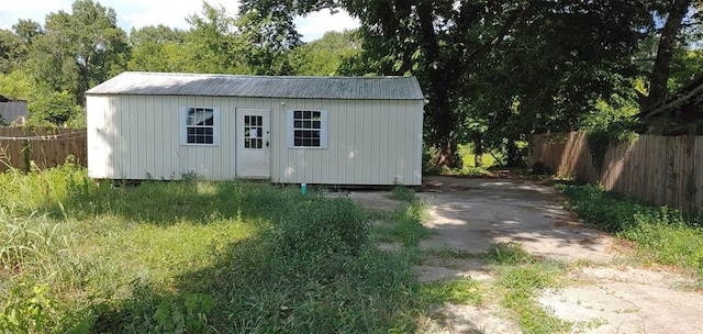 view of outdoor structure