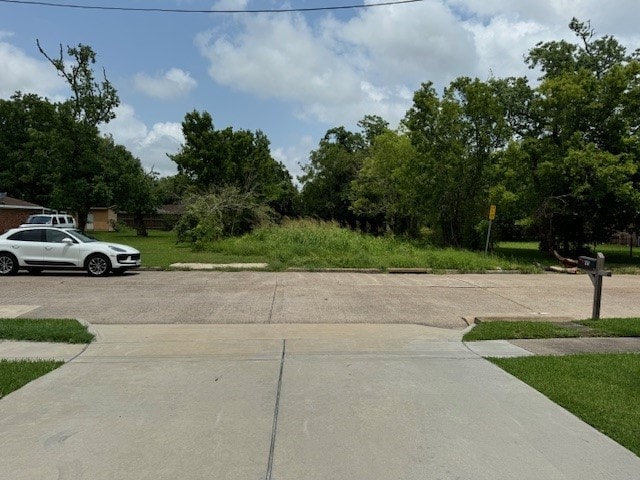 Listing photo 2 for 326 S S Fulton St, Texas City TX 77591