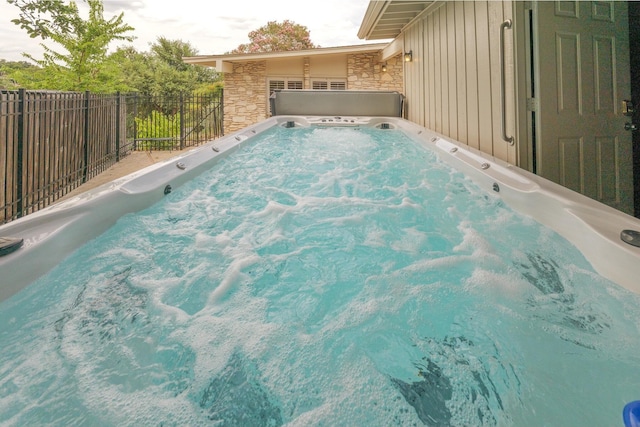 view of swimming pool