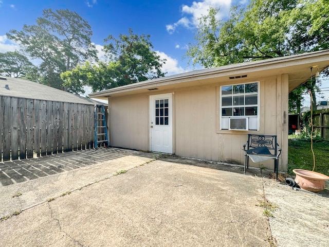 view of front of home featuring a patio area