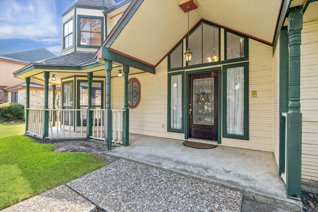 property entrance with a porch