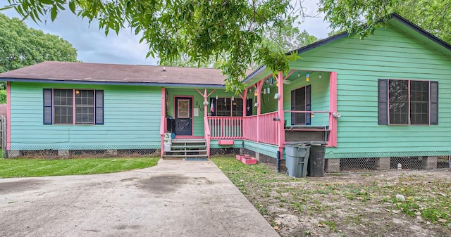 view of front of home featuring covered porch