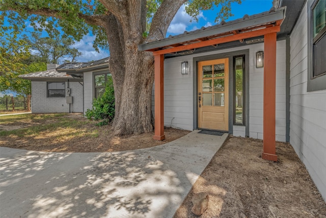 view of doorway to property