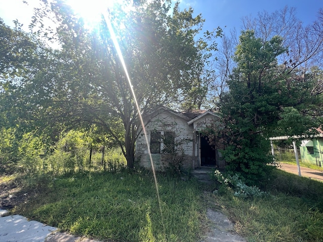 view of obstructed view of property