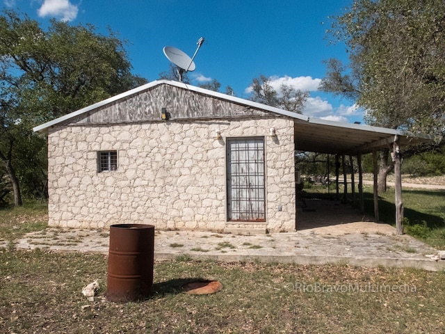 view of home's exterior