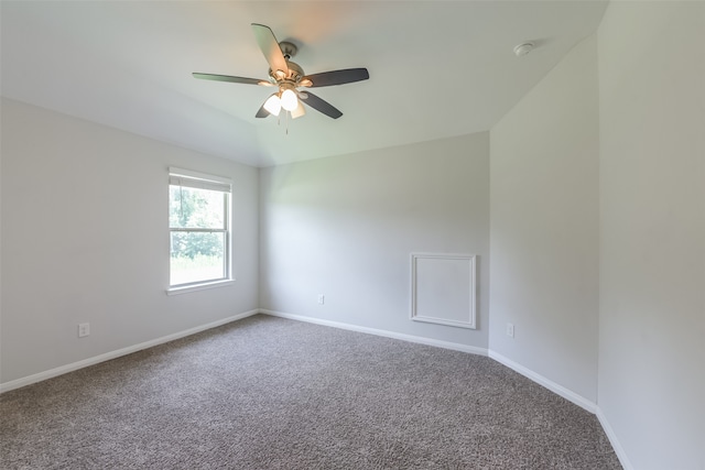 spare room with carpet flooring and ceiling fan