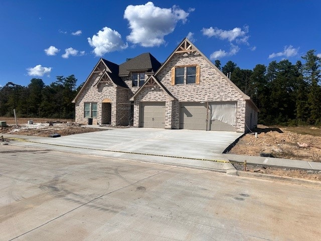 view of front of home featuring a garage